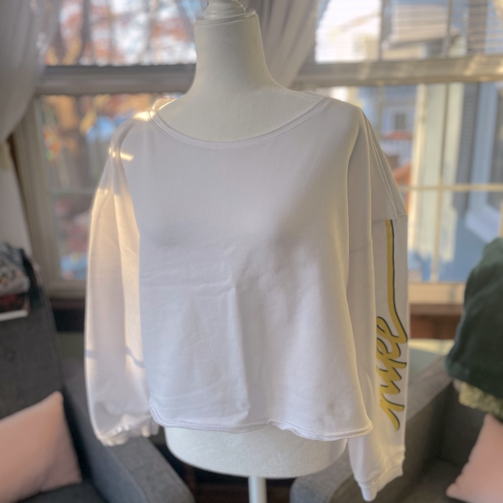 Crop Long Sleeve Sweatshirt with Nike Logo